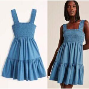 Abercrombie & Fitch Smocked Bodice Mini Sundress Blue M Babydoll Resort Beachy